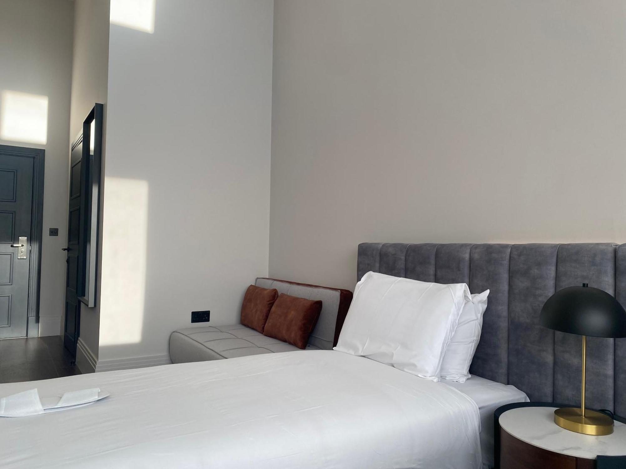 Vive Hotel Hastings Eksteriør billede